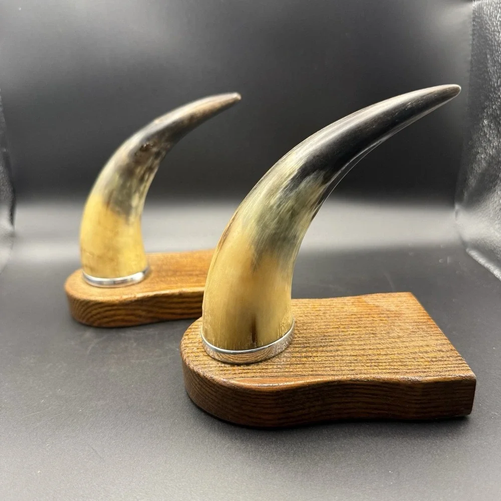 Vintage Handcrafted Cow Horn Wall Hook Coat Hanger Rustic Cabin Decor Set Of 2